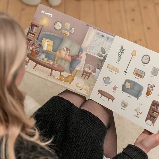 Livre en français : Observez et apprenez le monde qui vous entoure – Little Dutch