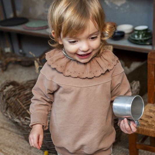 Plush sweater with English embroidery - Snug