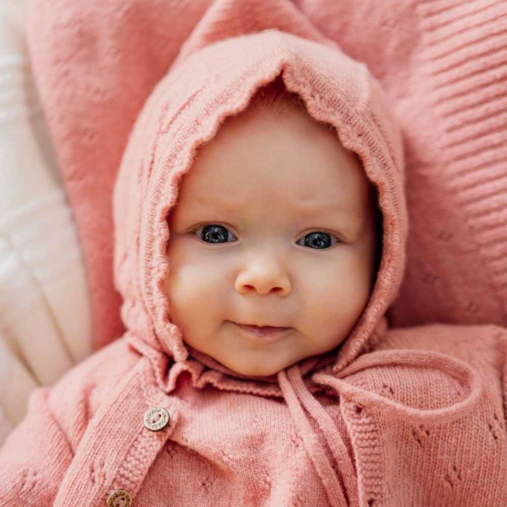 Babygrow Tricotado em Lã Pérola | TONES OF GARDENS IN WINTER - Wedoble