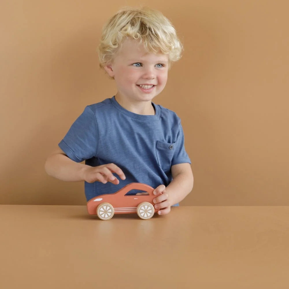 Carro Desportivo em Madeira – Little Dutch