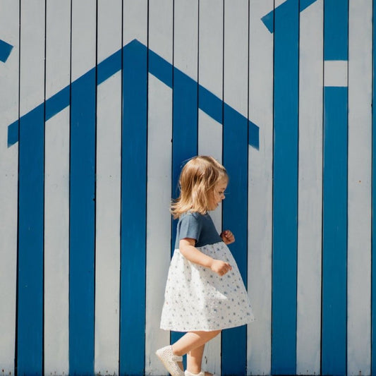 Robe à manches courtes à motif floral coloré | DOUX - Wedoble