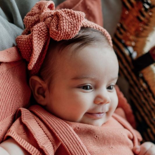 Fita de cabelo com nó tricotada em algodão orgânico | SEA BREEZE - Wedoble