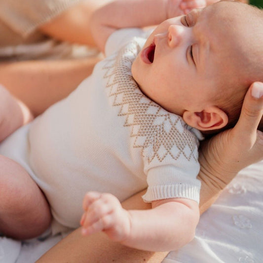 Pull en tricot de coton biologique à manches courtes | L'AMOUR DE LA MÈRE - Wedoble