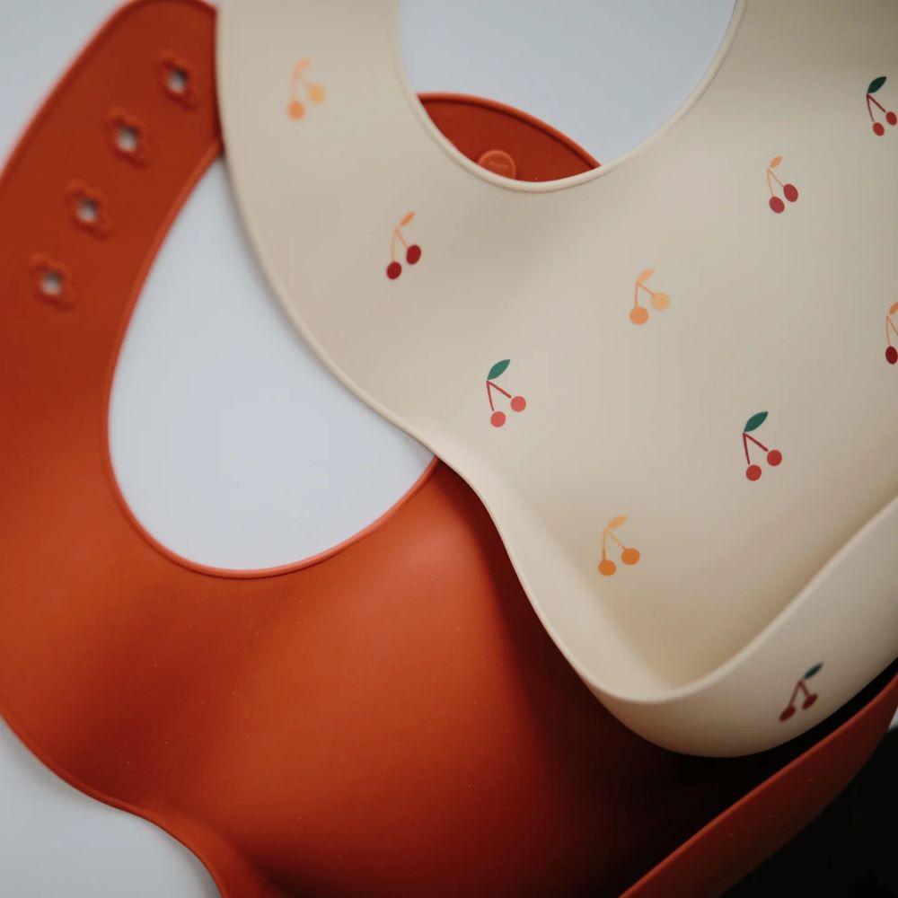 Bavoir en silicone - Mushie