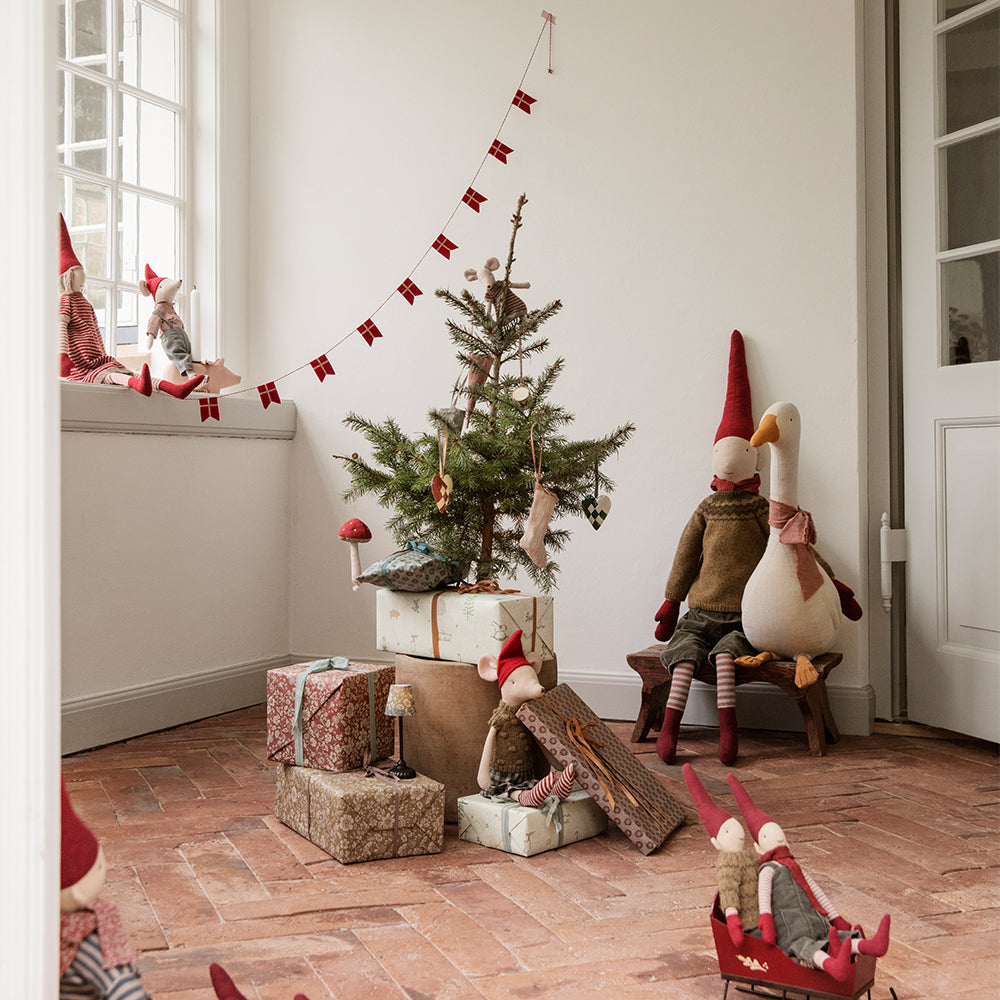 Christmas Mouse Medium Girl - Maileg