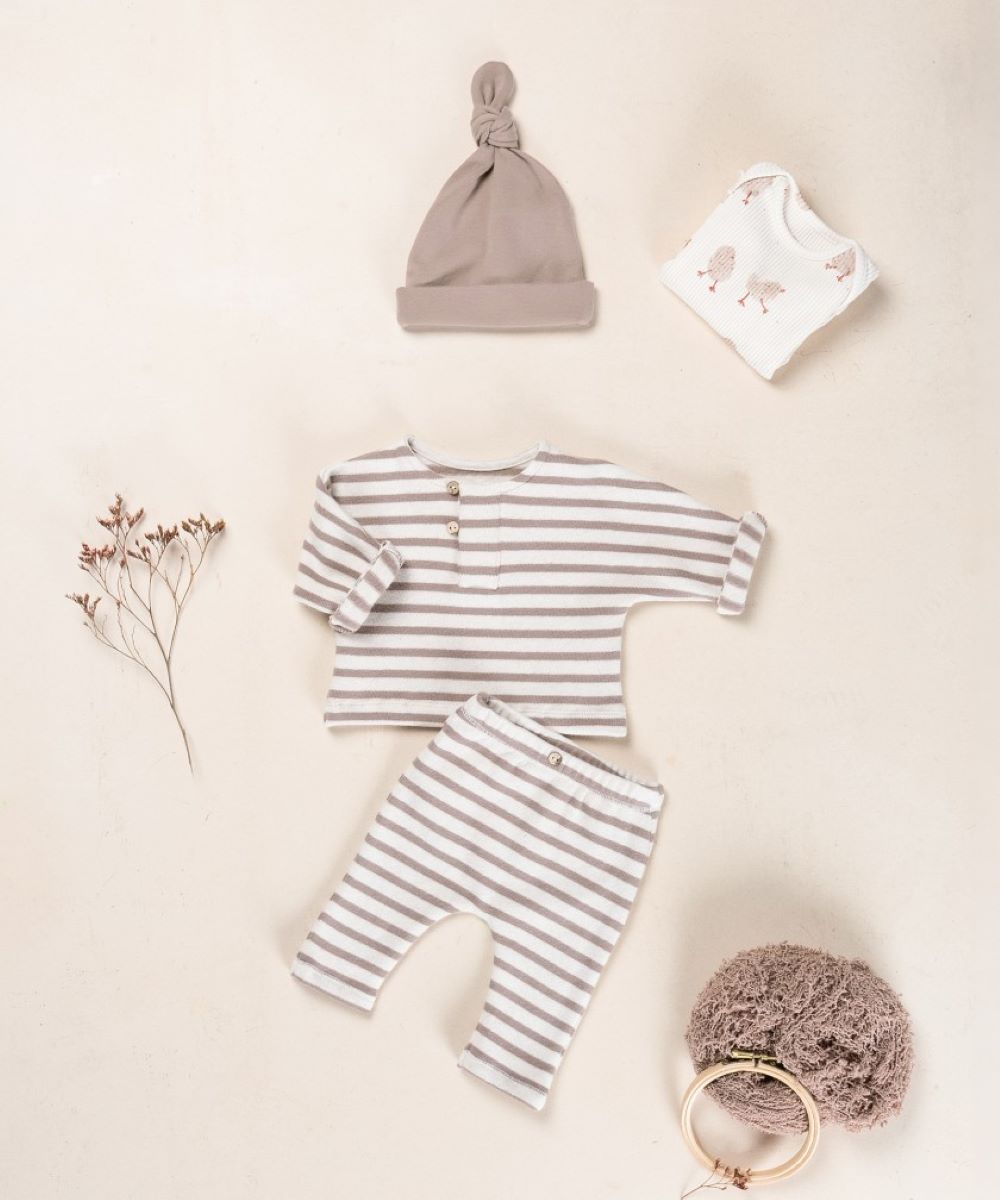 Conjunto de malha com mistura de fibras naturais e algodão reciclado - Play up