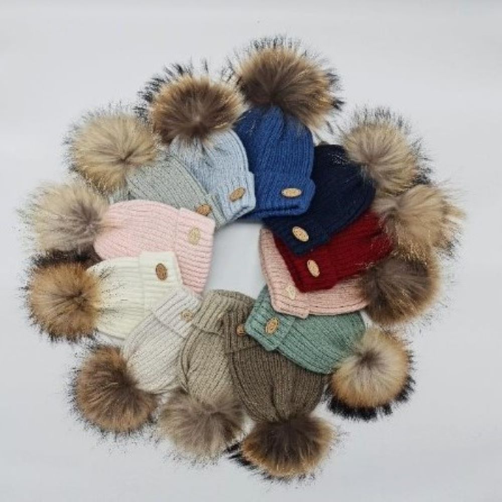 Gorro Infantil Canelado com Pompom de Pelo Natural – Monnuage