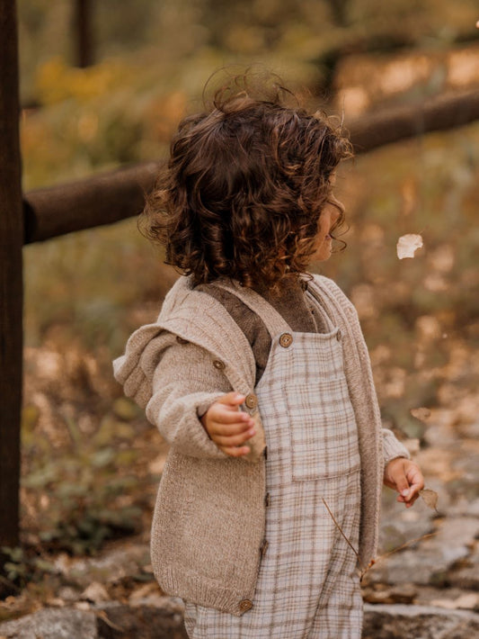 Casaco com capuz tricotado em lã merino | LITTLE TEDDY BEAR - Wedoble