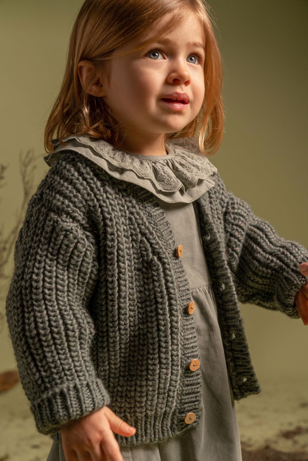 Robe à col volanté en broderie anglaise - Laranjinha
