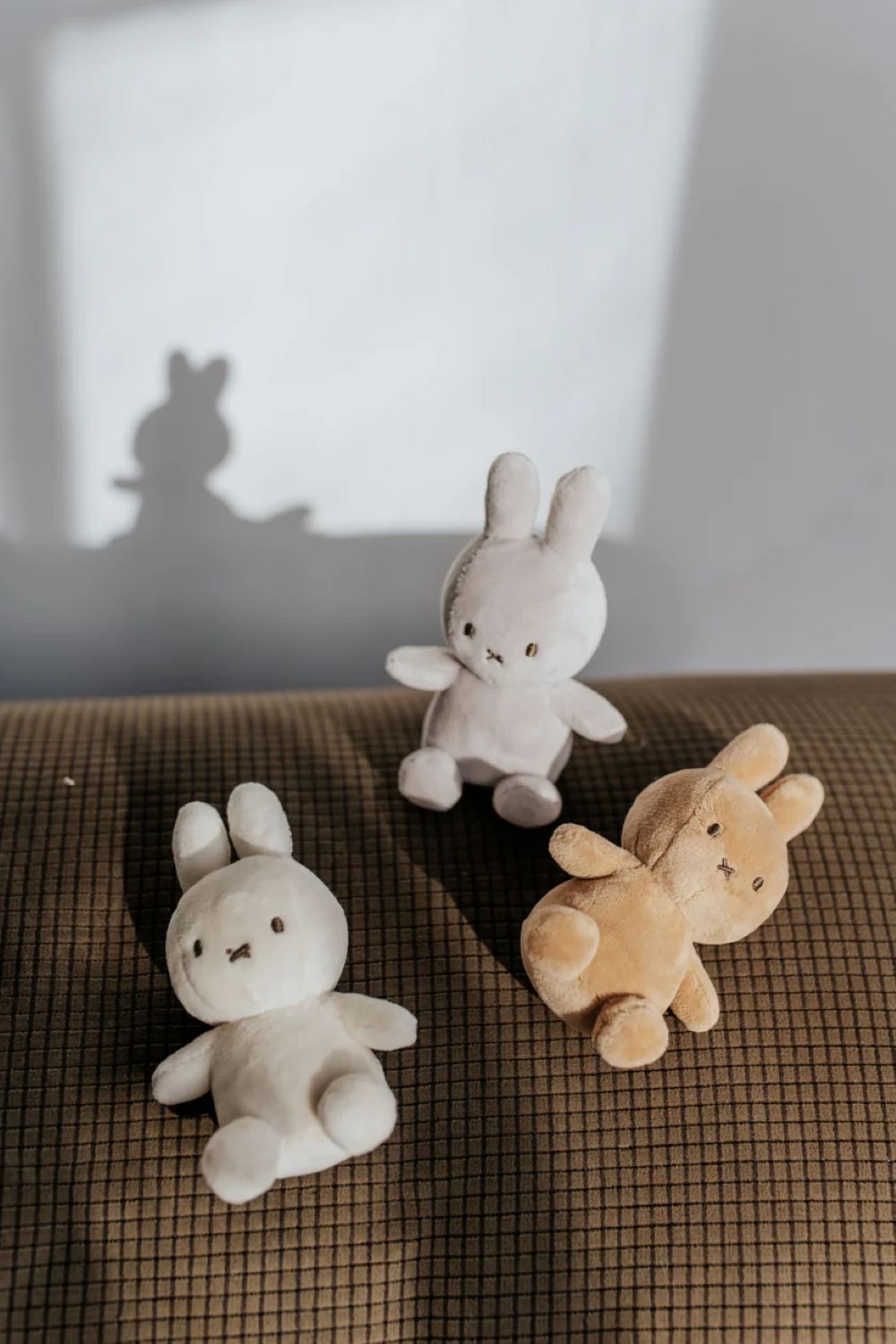 Lucky Miffy Sitting in giftbox Cinza - Bon Ton Toys
