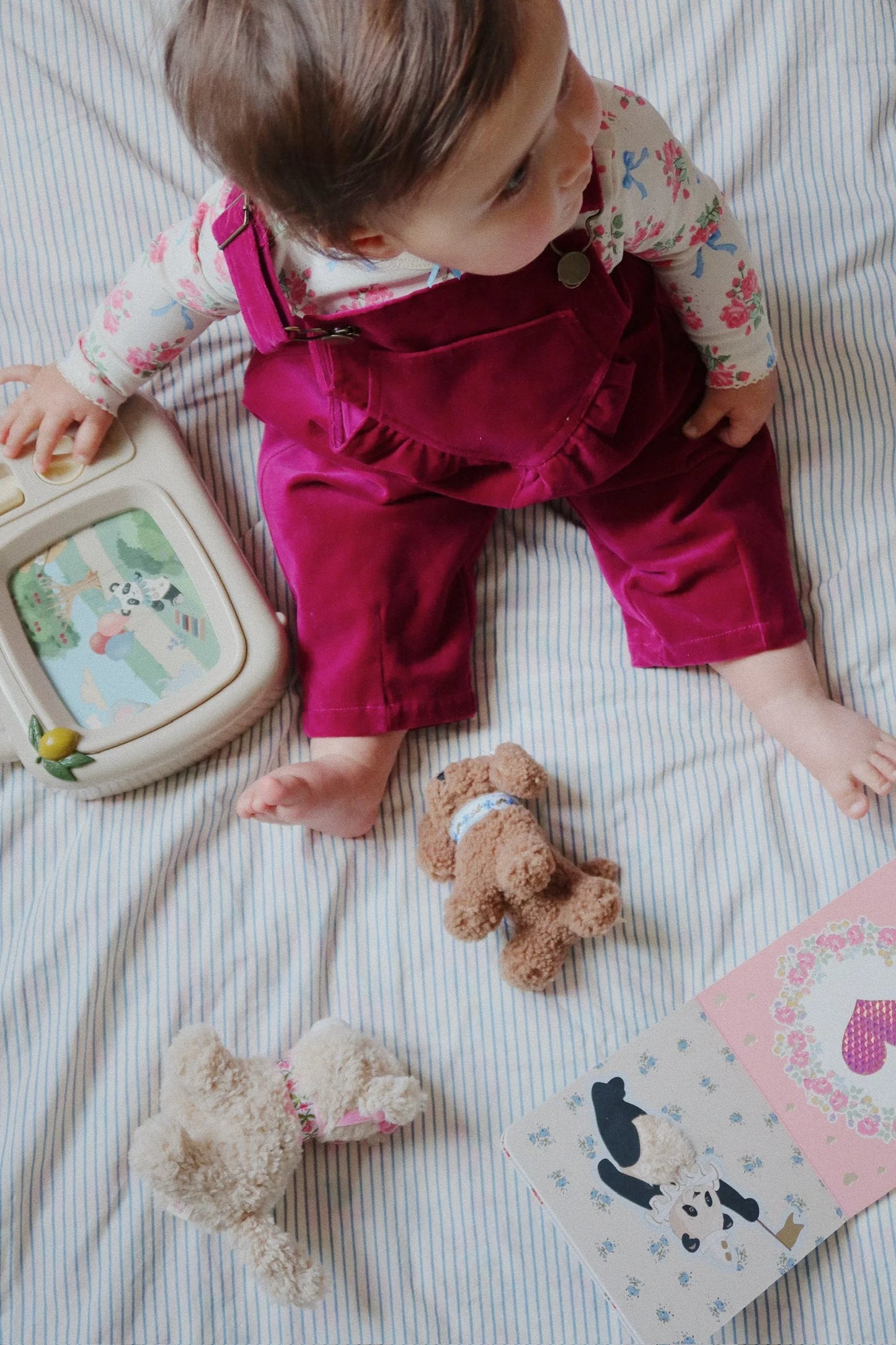 Peluche Gatinho Chocalho - Konges Slojd