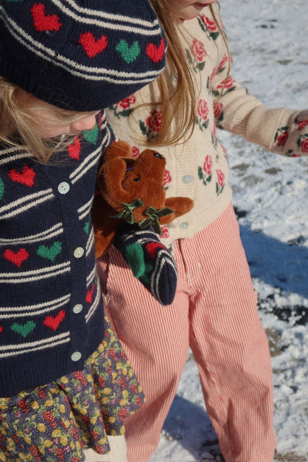 Peluche Cão Salsicha em caixa presente - Konges Slojd