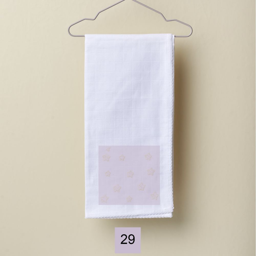 Fralda de pano bordada com pequenas estrelinhas | BOUNDLESS LOVE - Wedoble