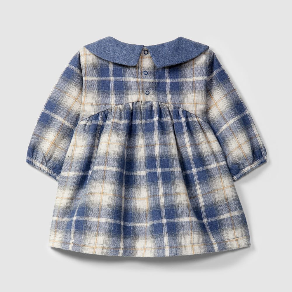 Vestido xadrez com detalhe de bordado na gola - Snug