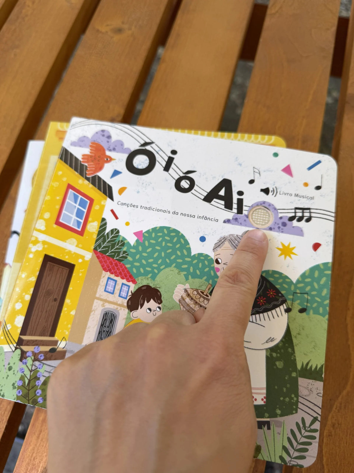 Livro Musical “Ó i ó Ai” - Cucoo